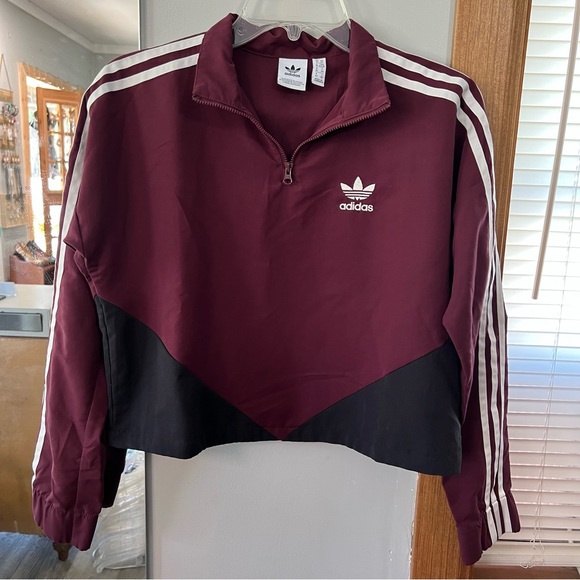 Adidas cropped jacket XS - Picture 1 of 6